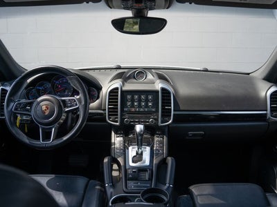 2017 Porsche Cayenne Platinum Edition