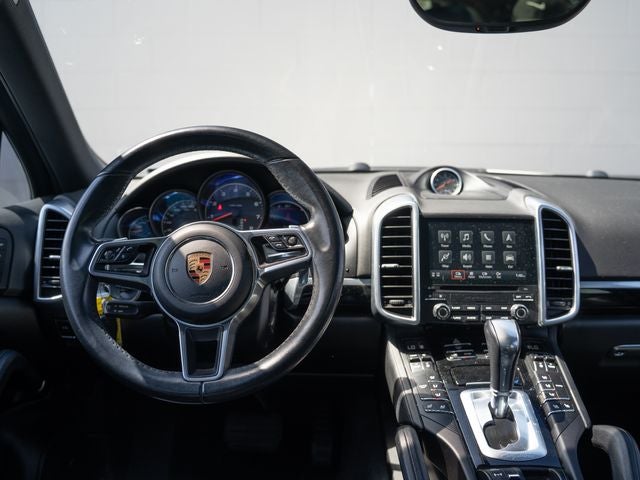 2017 Porsche Cayenne Platinum Edition