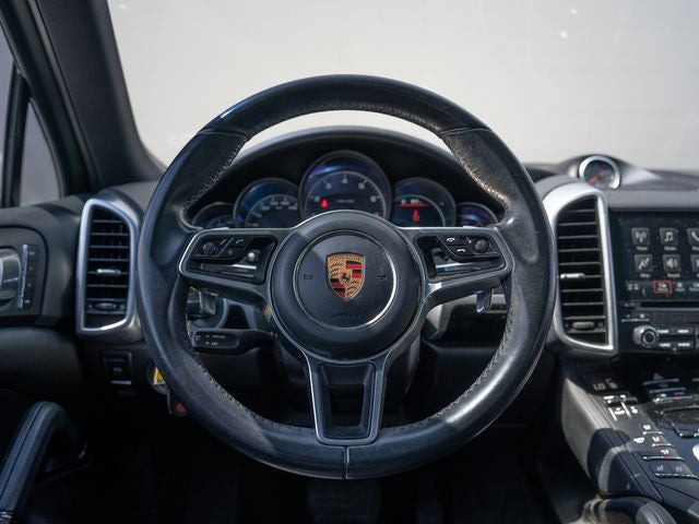 2017 Porsche Cayenne Platinum Edition