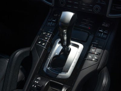 2017 Porsche Cayenne Platinum Edition