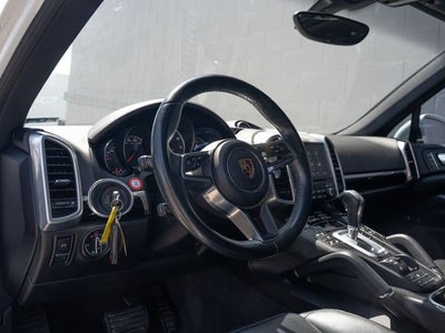 2017 Porsche Cayenne Platinum Edition