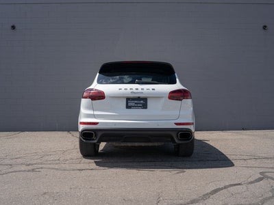 2017 Porsche Cayenne Platinum Edition