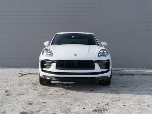 2023 Porsche Macan Base