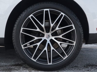 2023 Porsche Macan Base