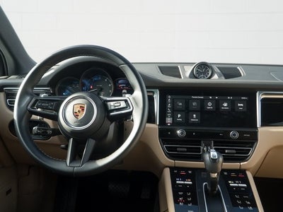 2023 Porsche Macan Base