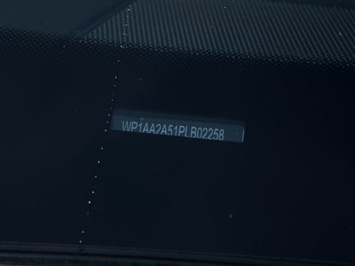 2023 Porsche Macan Base