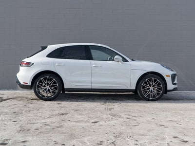 2023 Porsche Macan Base