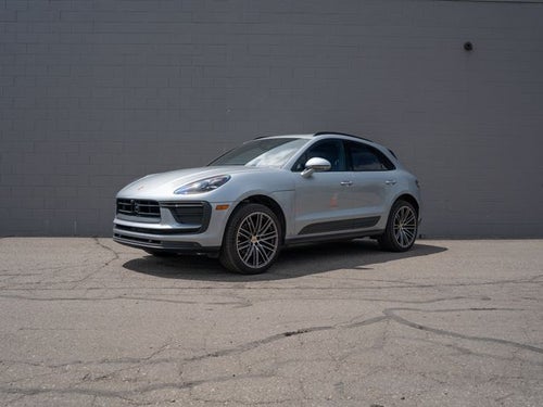 2026 Porsche Macan Base