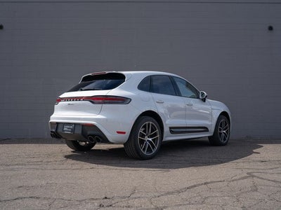 2025 Porsche Macan Base
