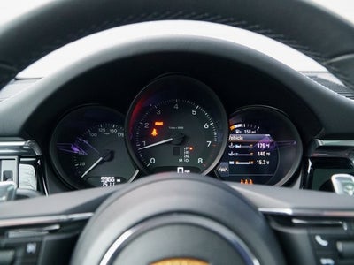 2025 Porsche Macan Base