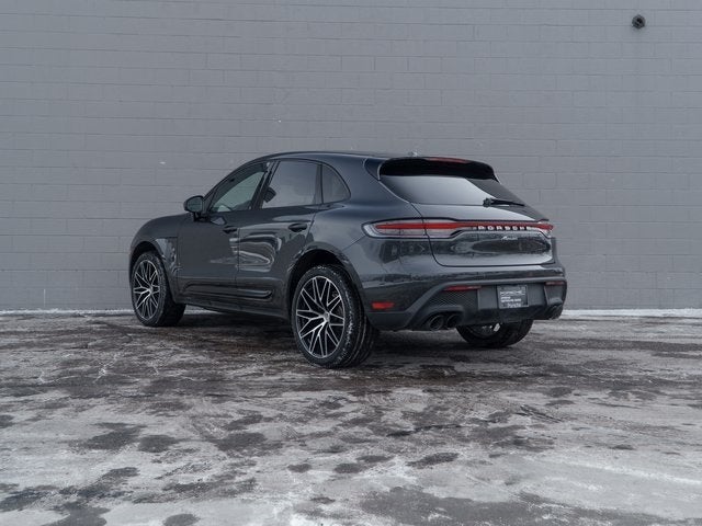 2025 Porsche Macan Base