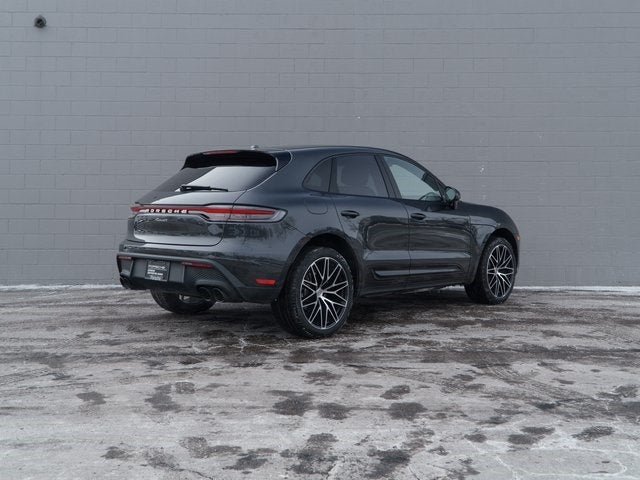 2025 Porsche Macan Base