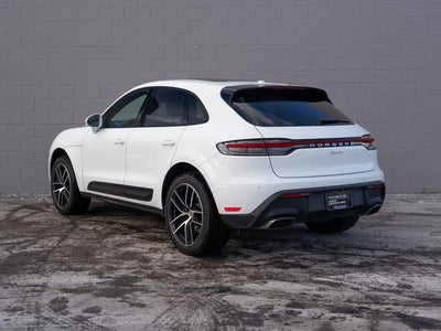 2025 Porsche Macan Base