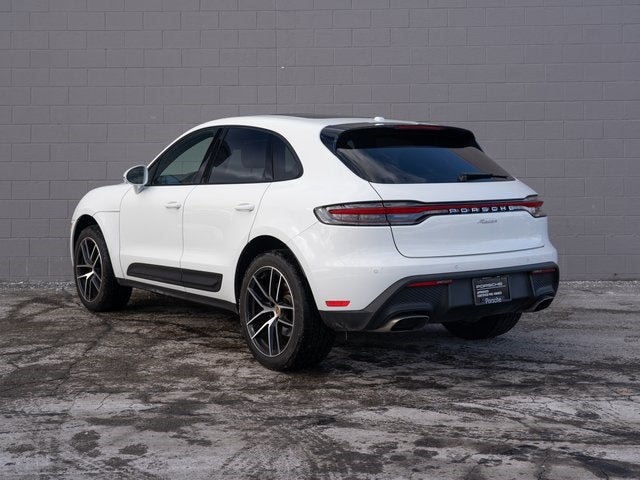 2025 Porsche Macan Base