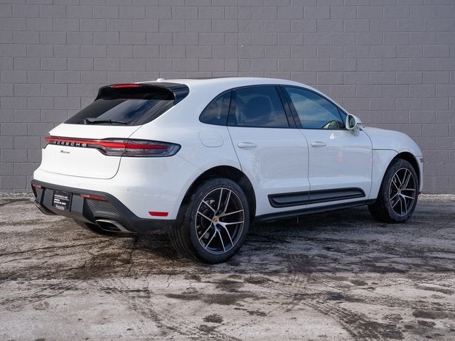 2025 Porsche Macan Base