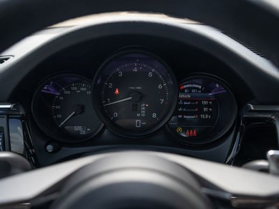 2026 Porsche Macan Base