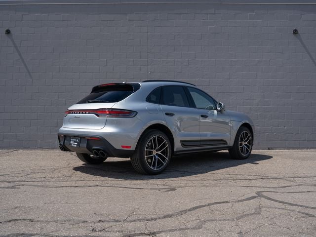 2026 Porsche Macan Base