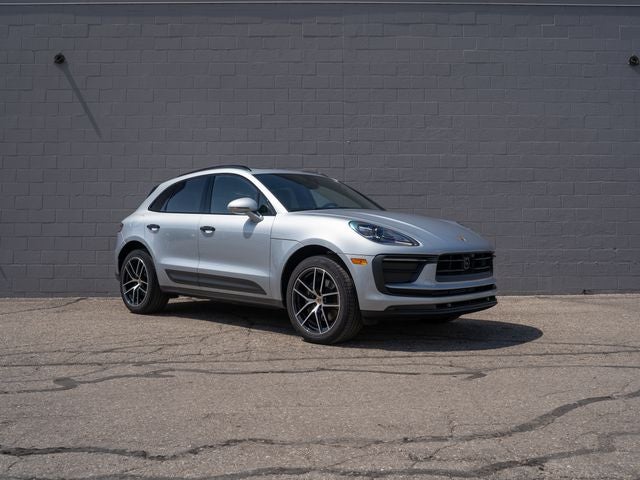 2026 Porsche Macan Base