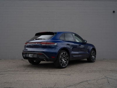 2026 Porsche Macan Base