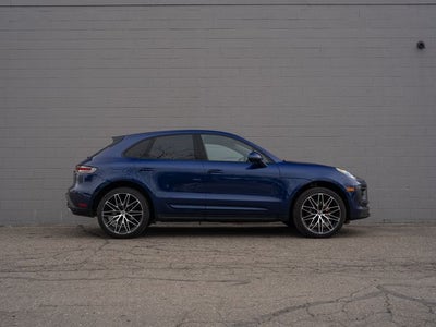 2026 Porsche Macan Base