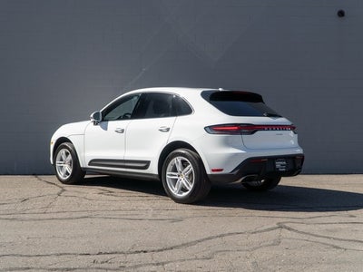 2025 Porsche Macan Base