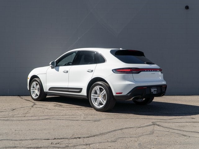 2025 Porsche Macan Base
