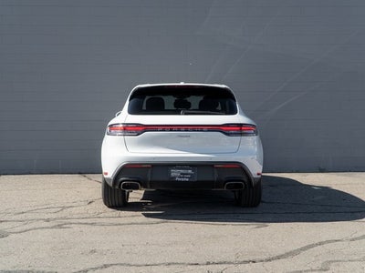 2025 Porsche Macan Base