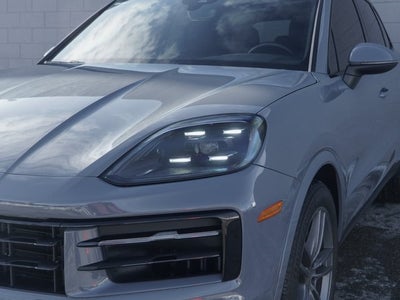 2024 Porsche Cayenne Base