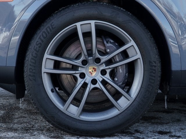 2024 Porsche Cayenne Base