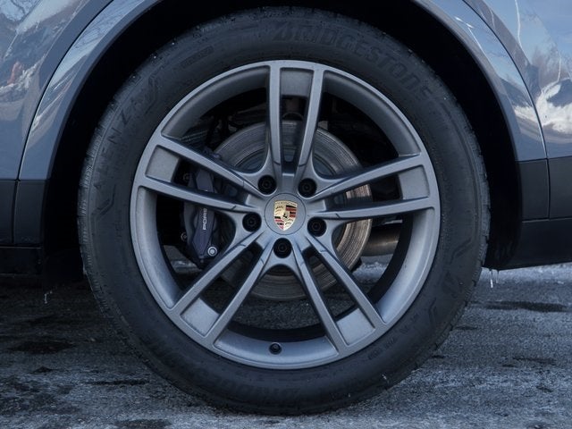 2024 Porsche Cayenne Base