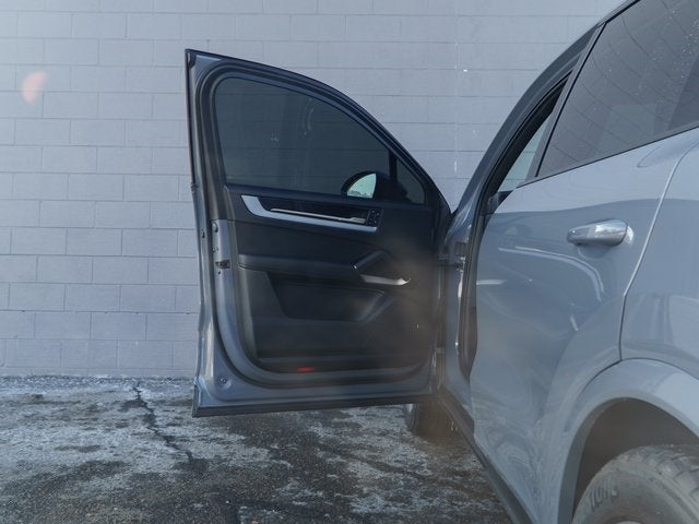 2024 Porsche Cayenne Base