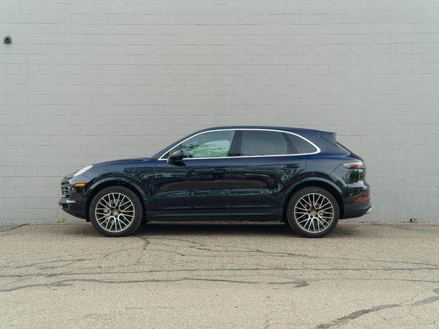 2023 Porsche Cayenne Base