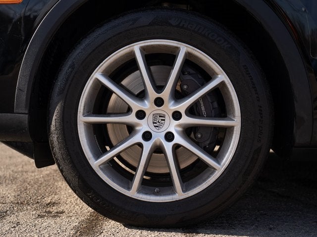 2024 Porsche Cayenne Base