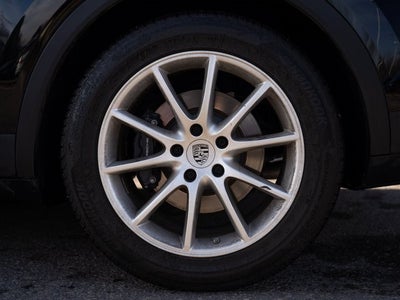 2024 Porsche Cayenne Base