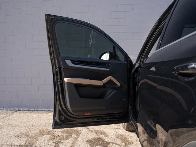 2024 Porsche Cayenne Base