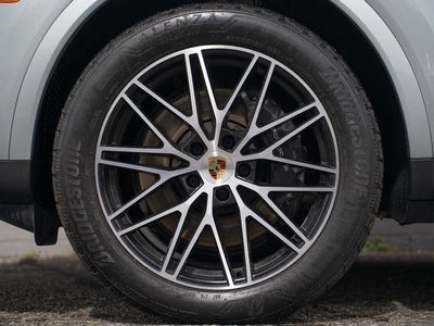 2024 Porsche Cayenne Base