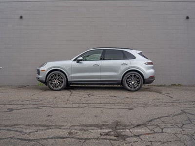 2024 Porsche Cayenne Base