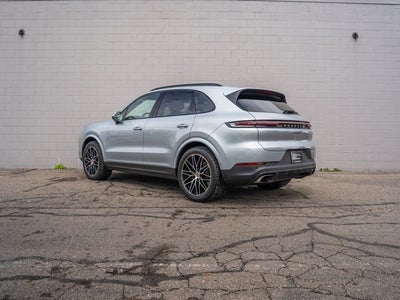 2024 Porsche Cayenne Base