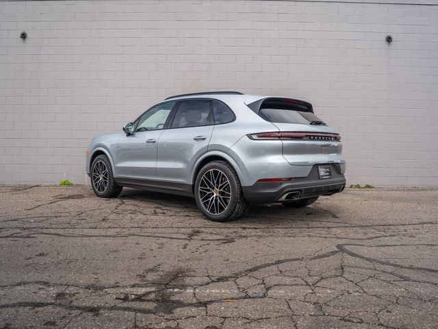 2024 Porsche Cayenne Base