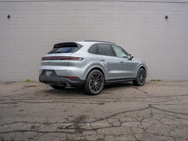 2024 Porsche Cayenne Base
