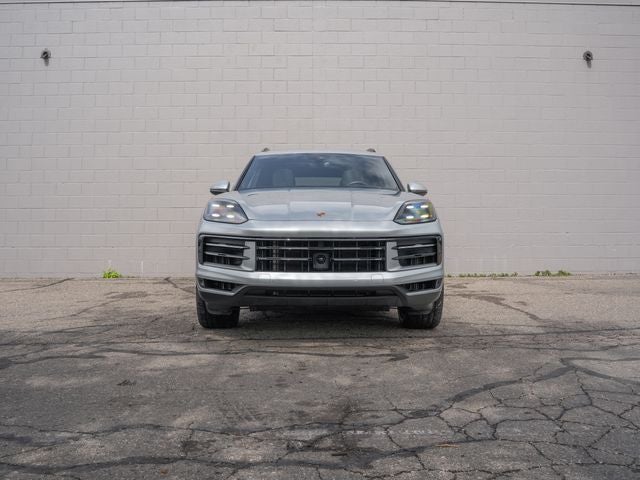 2024 Porsche Cayenne Base