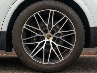 2024 Porsche Cayenne Base