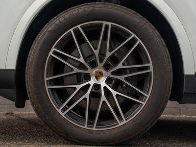 2024 Porsche Cayenne Base