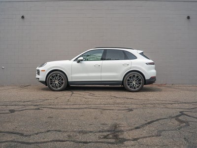 2024 Porsche Cayenne Base