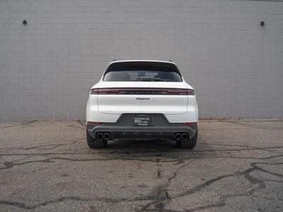 2024 Porsche Cayenne Base