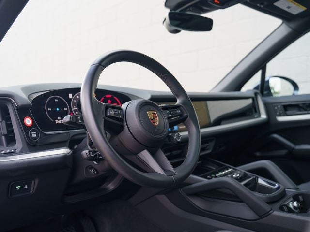 2024 Porsche Cayenne Base
