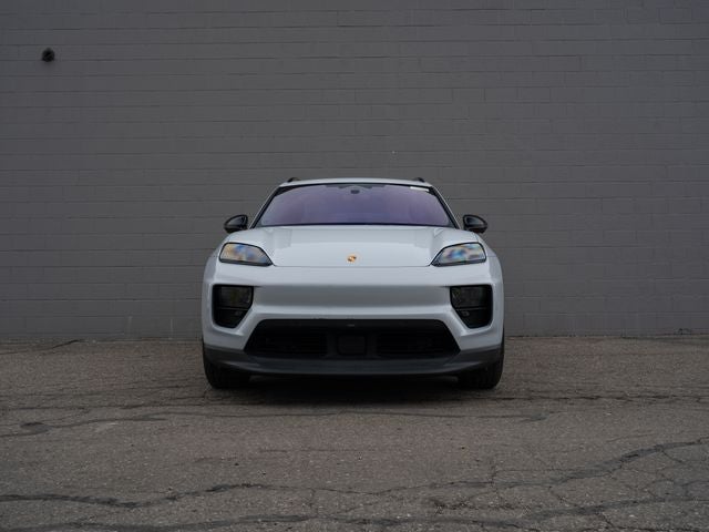 2025 Porsche Macan 4