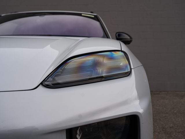 2025 Porsche Macan 4