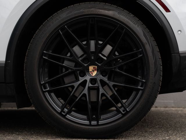 2025 Porsche Macan 4