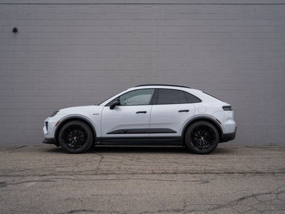 2025 Porsche Macan 4